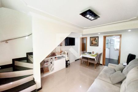 Casa de condomínio à venda com 111m², 2 quartos e 2 vagasSala