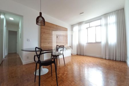 Sala de apartamento para alugar com 3 quartos, 91m² em Centro, Campinas