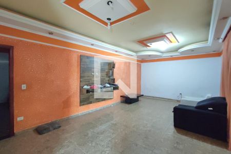 Sala de TV de casa à venda com 3 quartos, 250m² em Jardim Roseira, Campinas