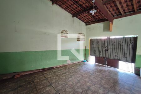 Quintal - Garagem de casa à venda com 3 quartos, 250m² em Jardim Roseira, Campinas