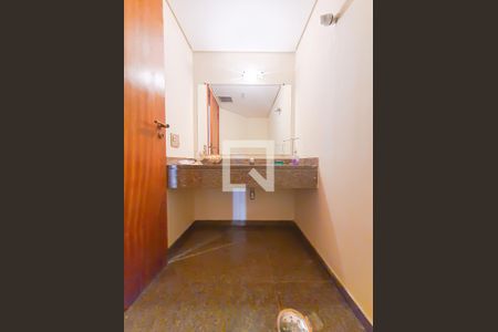 Lavabo de apartamento para alugar com 4 quartos, 180m² em Centro, Guarujá