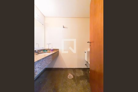 Lavabo de apartamento para alugar com 4 quartos, 180m² em Centro, Guarujá