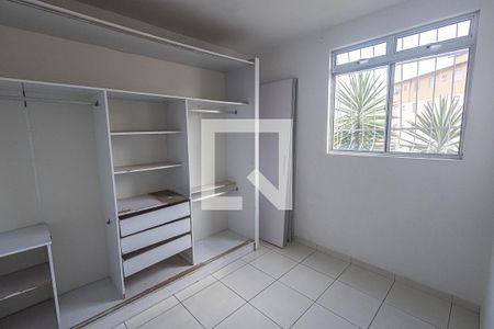 Quarto 2 de apartamento para alugar com 2 quartos, 45m² em Juliana, Belo Horizonte