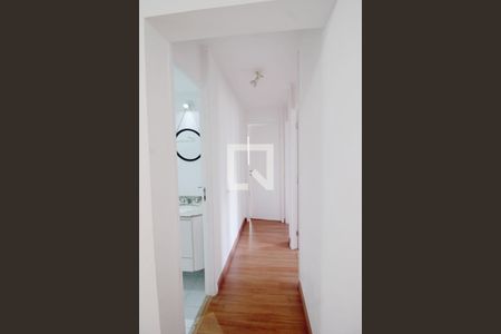 Corredor  de apartamento para alugar com 3 quartos, 64m² em Jardim Vazani, São Paulo