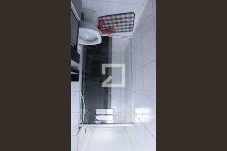 Banheiro de apartamento à venda com 2 quartos, 55m² em Bom Jesus, Contagem