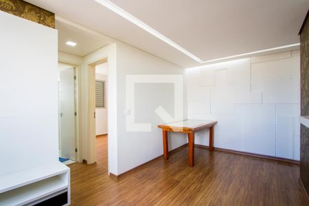 Sala de apartamento para alugar com 2 quartos, 45m² em Vila Homero Thon, Santo André