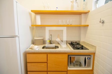 Cozinha de apartamento para alugar com 1 quarto, 50m² em Copacabana, Rio de Janeiro