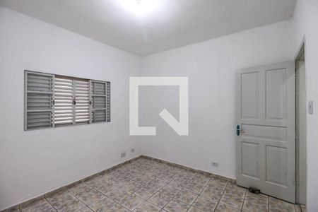 Quarto 2 de casa para alugar com 3 quartos, 80m² em Vila Carmem, São Paulo