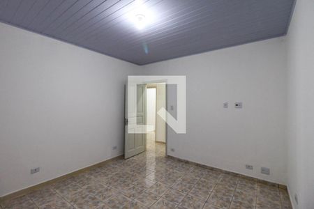 Quarto 1 de casa para alugar com 3 quartos, 80m² em Vila Carmem, São Paulo