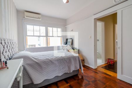 Quarto 1 de apartamento para alugar com 2 quartos, 71m² em Azenha, Porto Alegre