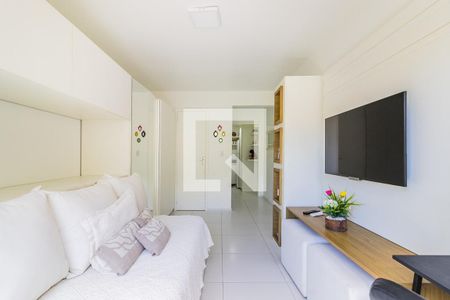 Sala/Quarto de kitnet/studio à venda com 1 quarto, 45m² em Centro Histórico, Porto Alegre