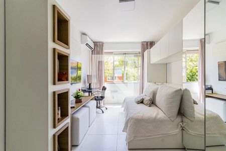 Sala/Quarto de kitnet/studio à venda com 1 quarto, 45m² em Centro Histórico, Porto Alegre