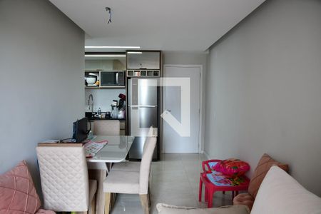 Sala de apartamento para alugar com 2 quartos, 47m² em Jardim Barro Branco, Cotia