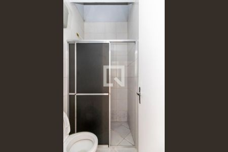 Banheiro de casa para alugar com 1 quarto, 38m² em Vila Prudente, São Paulo