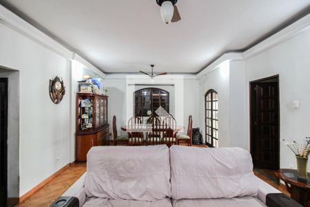 Sala de casa para alugar com 3 quartos, 365m² em Centro, Nilópolis