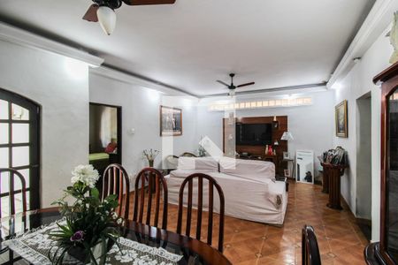 Sala de casa para alugar com 3 quartos, 365m² em Centro, Nilópolis