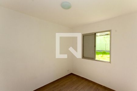 Quarto 02 de apartamento para alugar com 2 quartos, 50m² em Parque Sao Rafael, São Paulo