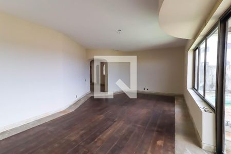 Apartamento para alugar com 300m², 3 quartos e 4 vagas Apartamento para alugar com 300m², 3 quartos e 4 vagasSala