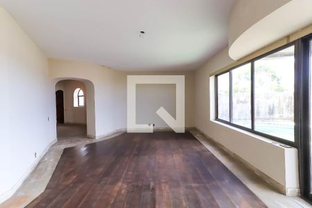 Apartamento para alugar com 300m², 3 quartos e 4 vagas Apartamento para alugar com 300m², 3 quartos e 4 vagasSala