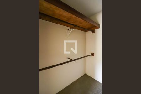 Apartamento para alugar com 300m², 3 quartos e 4 vagas Apartamento para alugar com 300m², 3 quartos e 4 vagasCloset da Suíte 3