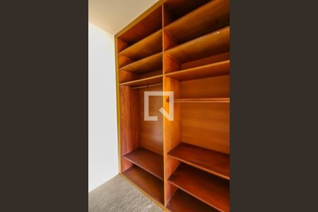 Apartamento para alugar com 300m², 3 quartos e 4 vagas Apartamento para alugar com 300m², 3 quartos e 4 vagasCloset da Suíte 3