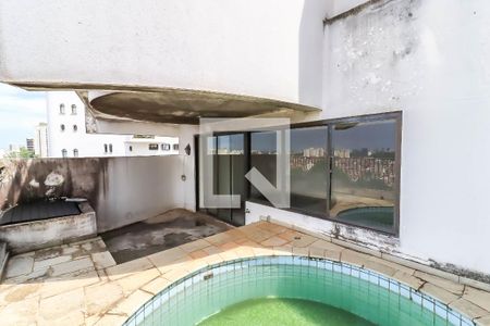 Apartamento para alugar com 300m², 3 quartos e 4 vagas Apartamento para alugar com 300m², 3 quartos e 4 vagasPiscina