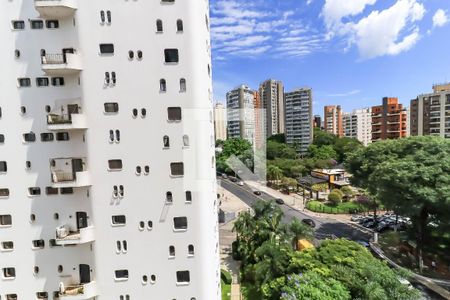 Apartamento para alugar com 300m², 3 quartos e 4 vagas Apartamento para alugar com 300m², 3 quartos e 4 vagasVista