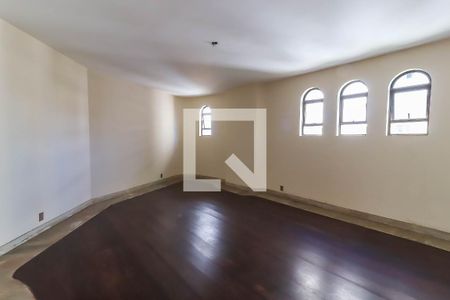 Apartamento para alugar com 300m², 3 quartos e 4 vagas Apartamento para alugar com 300m², 3 quartos e 4 vagasSala de TV