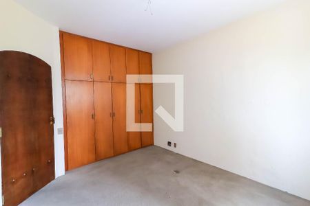 Apartamento para alugar com 300m², 3 quartos e 4 vagas Apartamento para alugar com 300m², 3 quartos e 4 vagasSuíte 2