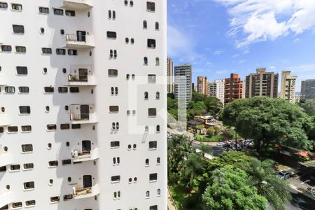 Apartamento para alugar com 300m², 3 quartos e 4 vagas Apartamento para alugar com 300m², 3 quartos e 4 vagasVista da Sala de Jantar