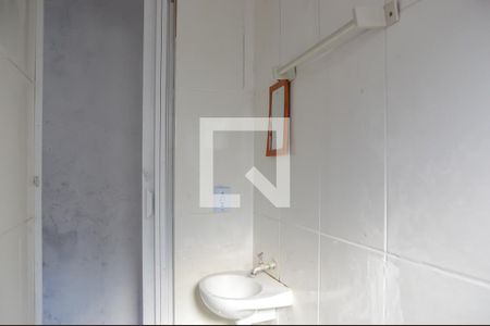 Banheiro de casa para alugar com 1 quarto, 23m² em Jardim Andrea Demarchi, São Bernardo do Campo