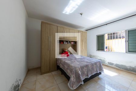 Suíte  de casa à venda com 4 quartos, 325m² em Jardim Tietê, São Paulo