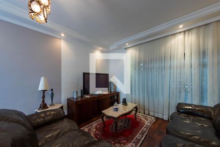 Sala de casa à venda com 3 quartos, 240m² em Jardim Avelino, São Paulo