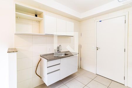 Cozinha de apartamento para alugar com 2 quartos, 32m² em Jardim Celeste, São Paulo