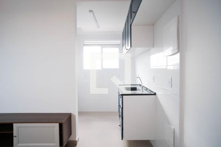 Cozinha de apartamento à venda com 2 quartos, 40m² em Vila Guilhermina, São Paulo