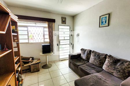 Sala de casa à venda com 3 quartos, 139m² em Novo Eldorado, Contagem