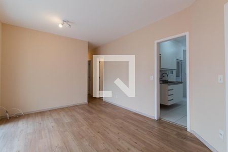 Sala de apartamento para alugar com 3 quartos, 89m² em Jardim Londrina, São Paulo