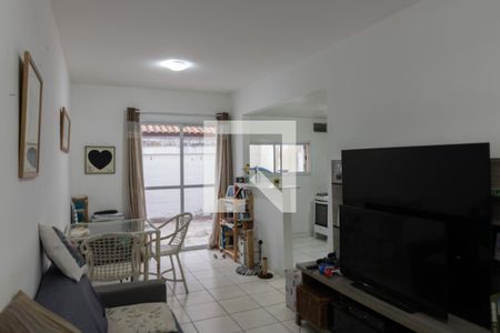 Sala de casa de condomínio à venda com 3 quartos, 86m² em Vargem Pequena, Rio de Janeiro