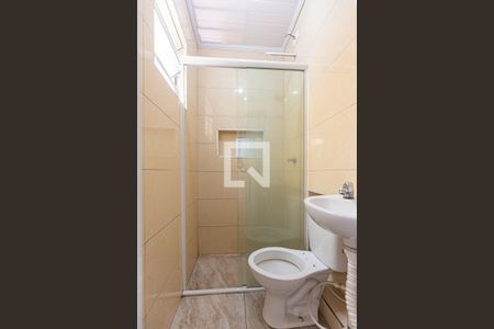 Banheiro de casa para alugar com 1 quarto, 47m² em Vila Suica, Santo André