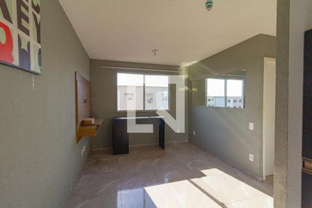Sala de apartamento para alugar com 2 quartos, 42m² em Estância Velha, Canoas