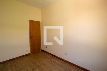 Quarto 1 de apartamento para alugar com 2 quartos, 70m² em Jardim Guanabara, Rio de Janeiro