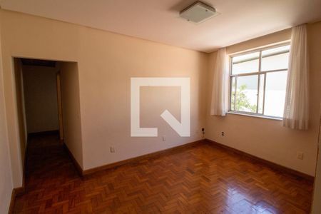 Sala de apartamento para alugar com 2 quartos, 70m² em Jardim Guanabara, Rio de Janeiro