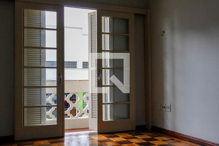 Sala de apartamento à venda com 2 quartos, 80m² em Navegantes, Porto Alegre