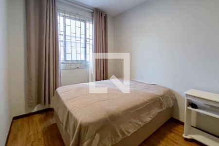 Quarto 1 de apartamento para alugar com 2 quartos, 80m² em Alto da Rua Xv, Curitiba