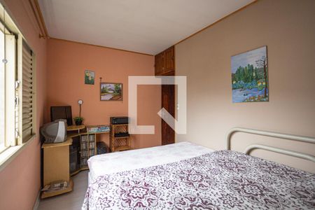 Casa à venda com 200m², 4 quartos e 5 vagas Casa à venda com 200m², 4 quartos e 5 vagasQuarto 3