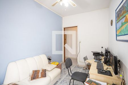 Casa à venda com 200m², 4 quartos e 5 vagas Casa à venda com 200m², 4 quartos e 5 vagasQuarto 1