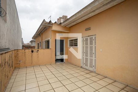 Casa à venda com 200m², 4 quartos e 5 vagas Casa à venda com 200m², 4 quartos e 5 vagasVaranda do Quarto 1
