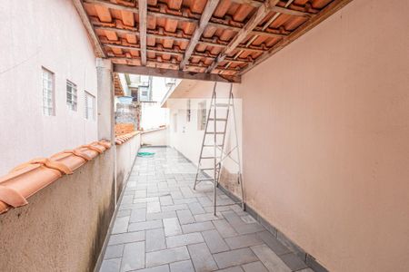 Sacada de casa à venda com 2 quartos, 250m² em Veloso, Osasco