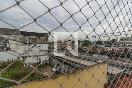 Vista lateral da Sala de casa para alugar com 3 quartos, 99m² em Olaria, Rio de Janeiro