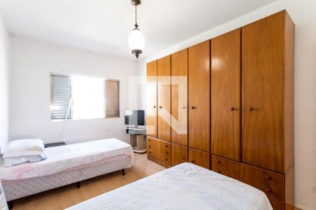 Quarto 1 de casa à venda com 2 quartos, 150m² em Vila Galvão, Guarulhos